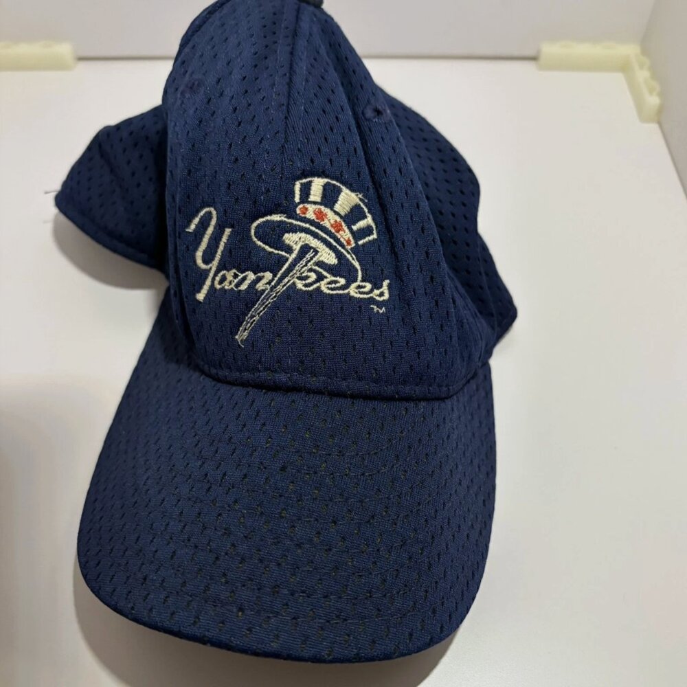 Vintage Yankees New Era Hat